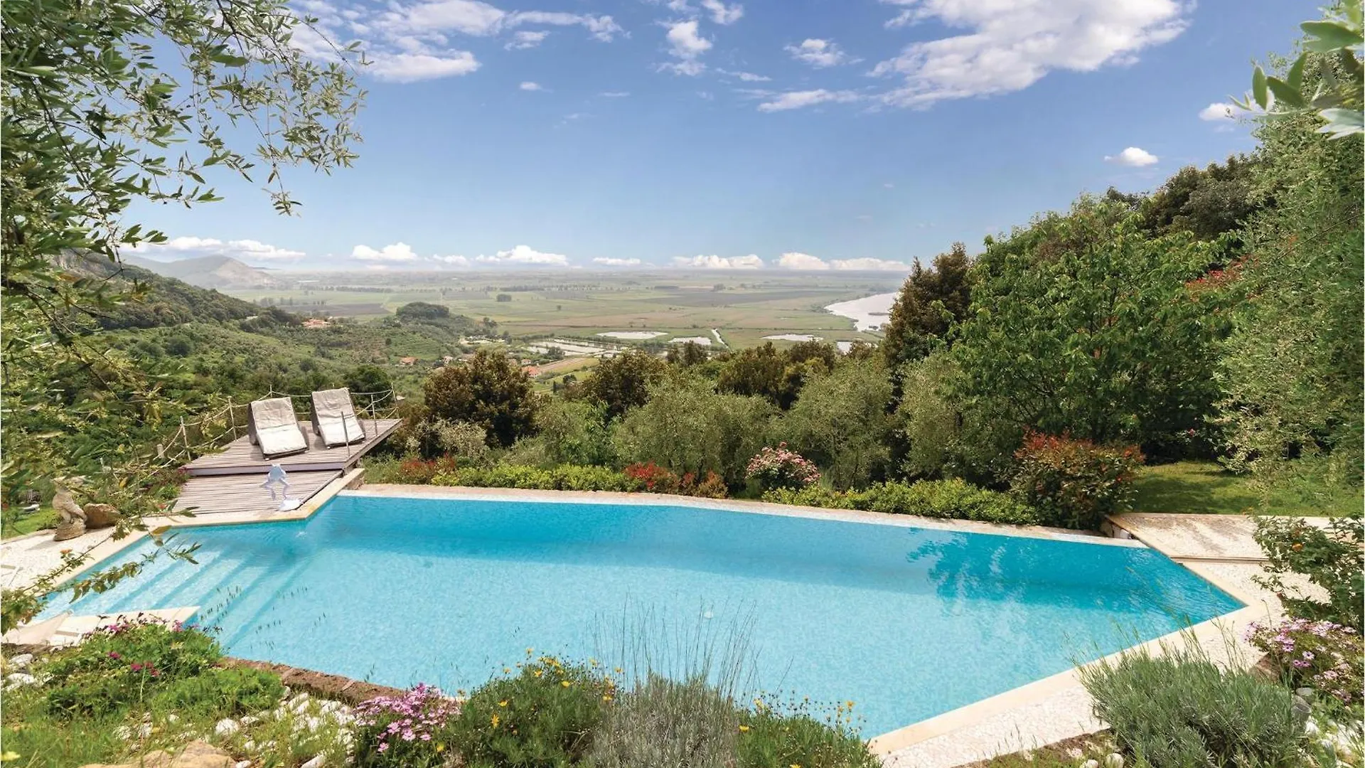 Casa Di Giulio Villa Massaciuccoli Italy